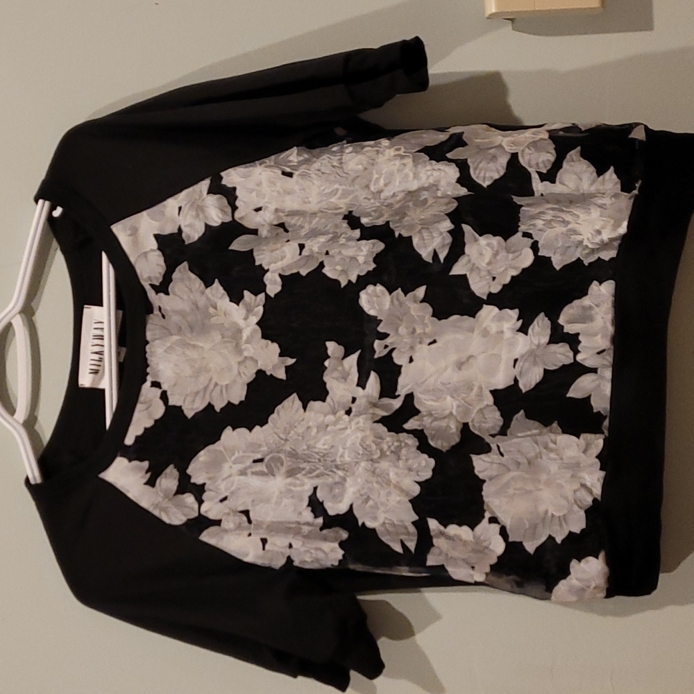 Floral top